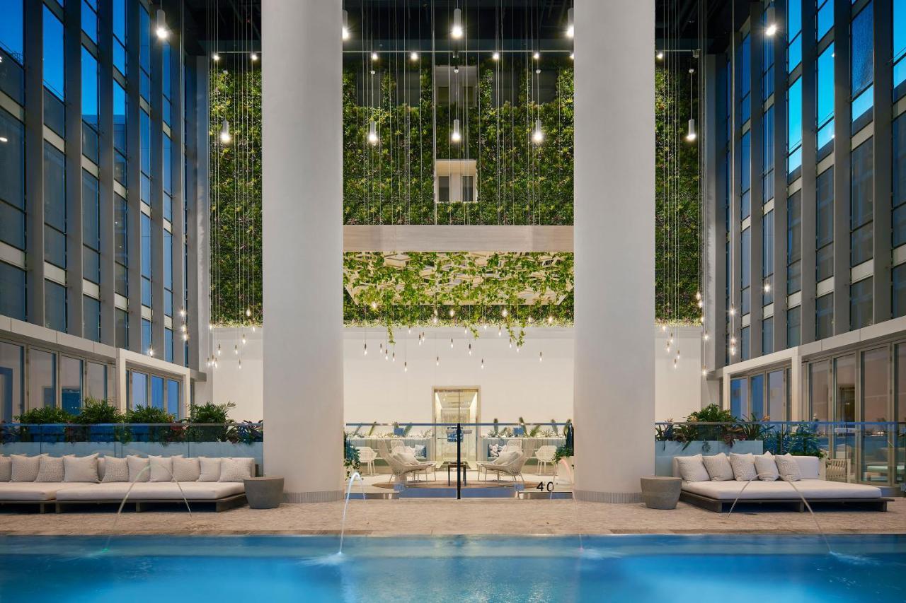 Sentral Michigan Avenue Aparthotel Чикаго Екстериор снимка The pool at the Ritz-Carlton, Melbourne