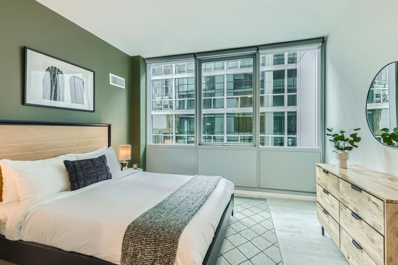 Sentral Michigan Avenue Aparthotel Чикаго Екстериор снимка