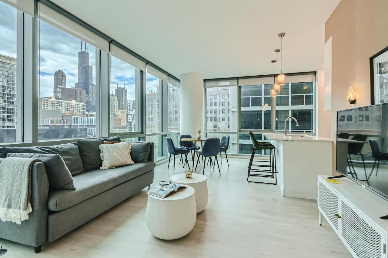 Sentral Michigan Avenue Aparthotel Чикаго Екстериор снимка