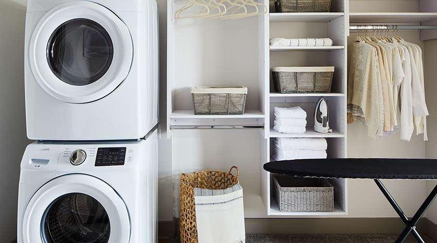 Sentral Michigan Avenue Aparthotel Чикаго Стая снимка A laundry room